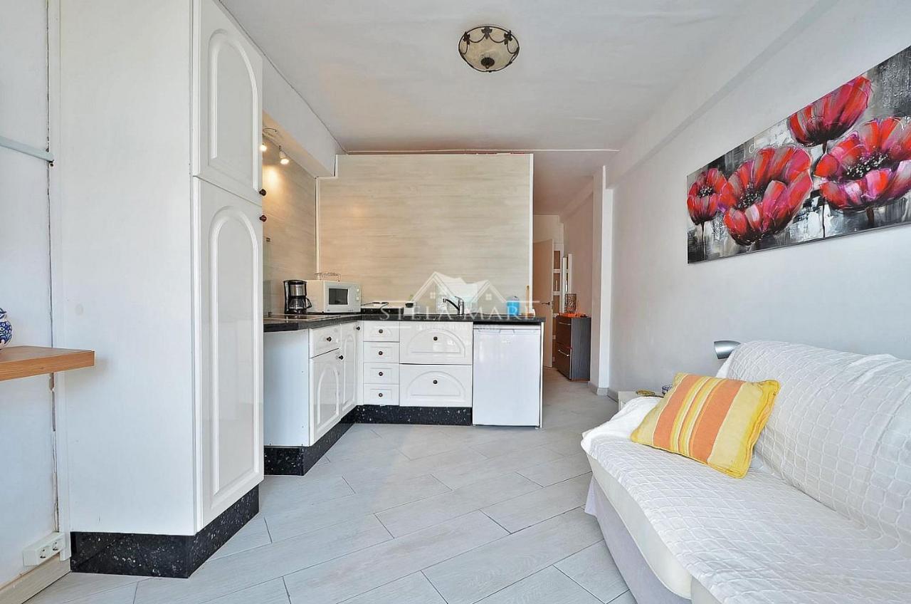 Bright Central Apartment Nerja Exterior foto